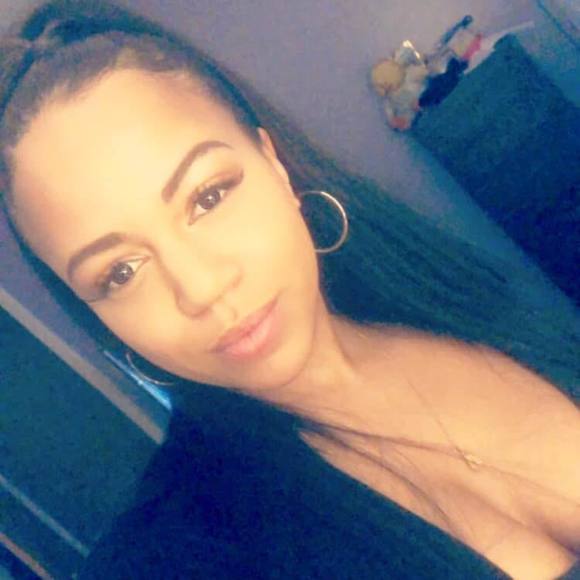 Meet your Posher, Rochelle - Picture 1 of 1